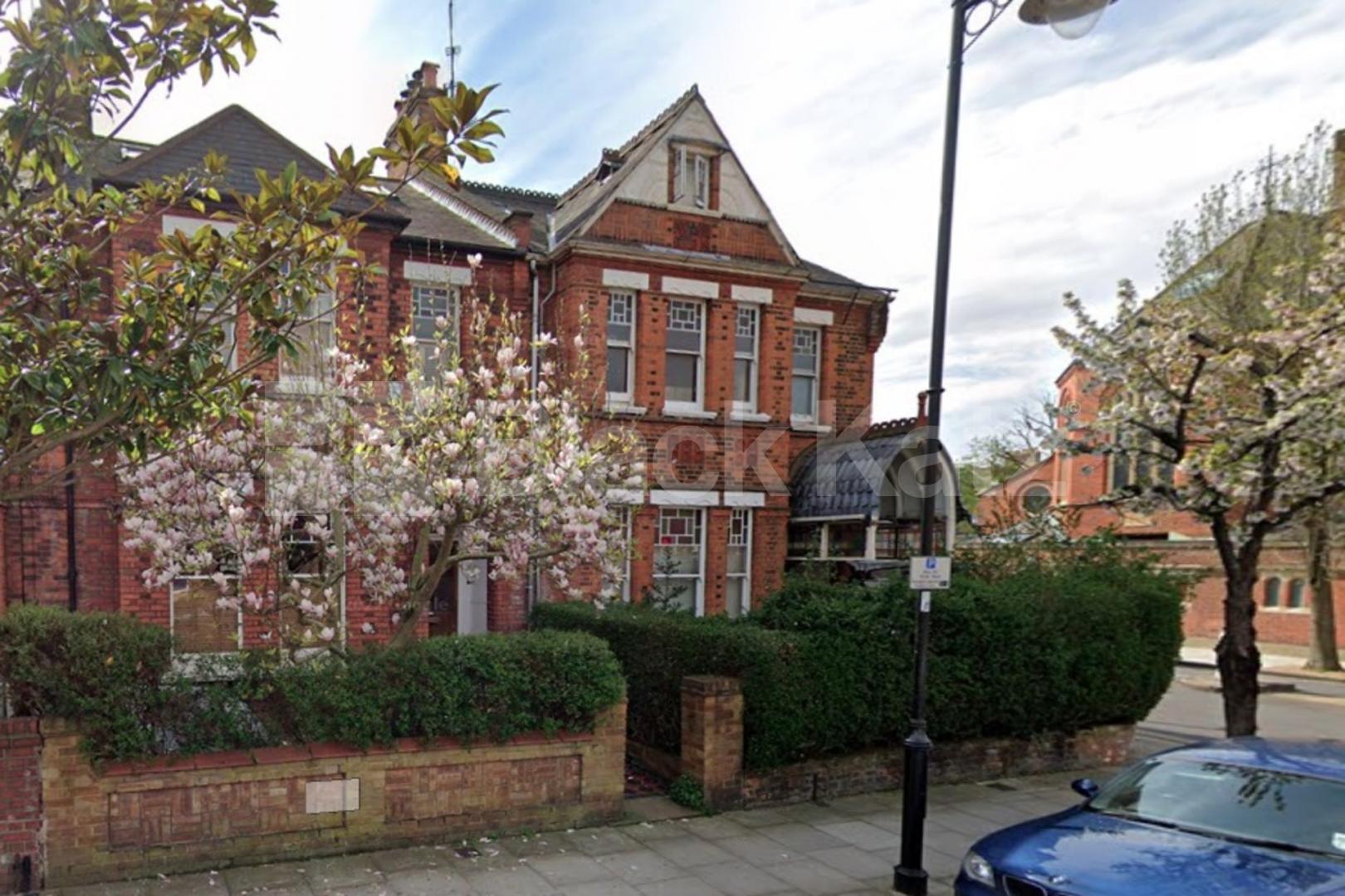 1 bedroom property inclusive of gas, electric, water and Council Tax Tytherton Road, Tufnell park